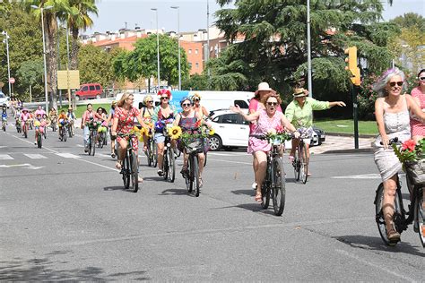 La Fancy Women Bike Ride Arriba A La Cinquena Edici Revista Cambrils