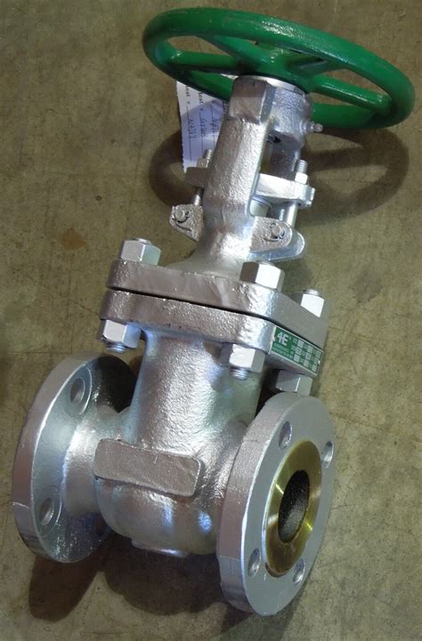 GATE VALVE 3 150 RF FLANGED CARBON STEEL A216 WCB TRIM 8 OS Y BOLTED