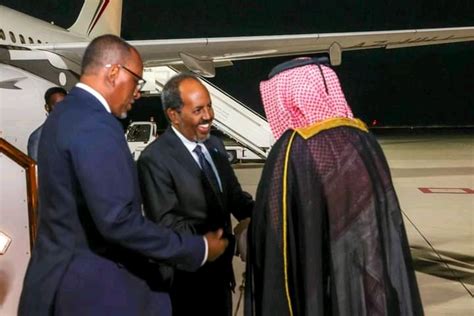 Muxuu Yahay Ujeedada Safarka Madaxweyne Xasan Sheekh Ee Qatar