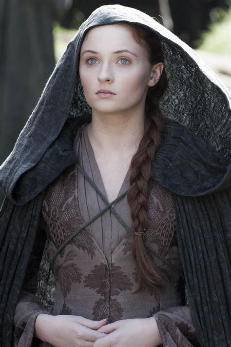 How Game Of Thrones Characters Transformed Through The Seasons Sansa