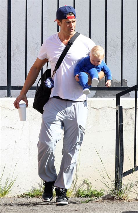 Exclusive… Josh Duhamel Spends The Day With Son Axl | Celeb Baby Laundry