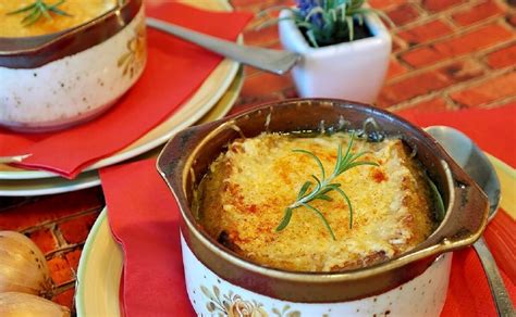 Sopa De Cebolla Gratinada