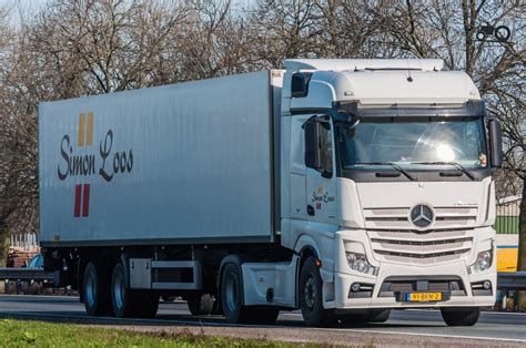 Foto Mercedes Benz Actros MP4 Van Simon Loos Bv TruckFan