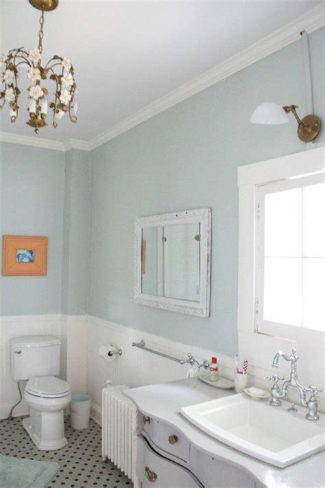 Pix For Benjamin Moore Lily White Palladian Blue Bathroom