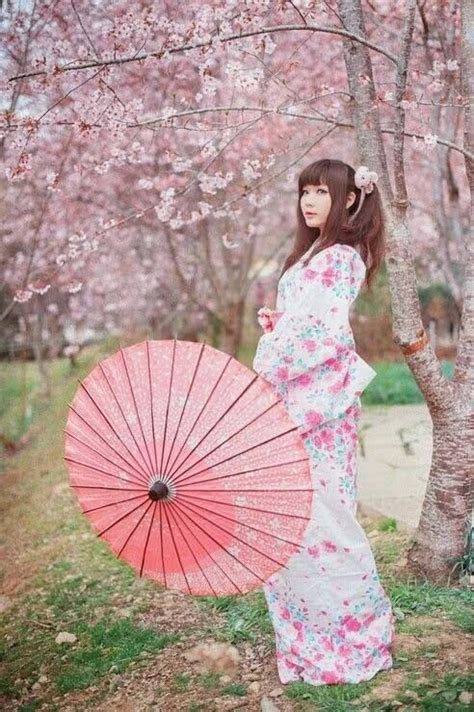 Lovely girl in yukata Sakura 浴衣美人 着物 着物 ポーズ