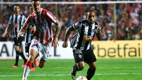 Atlético MG corta 25 do valor dos salários dos jogadores ISTOÉ