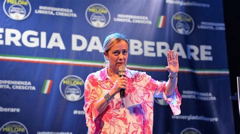 Giorgia Meloni Ad Asti Per La Firma Dellaccordo Tra Il Governo E La