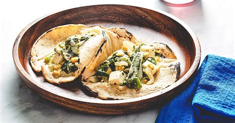 Tacos De Rajas Elote Y Acelgas Con Crema Y Queso Panela