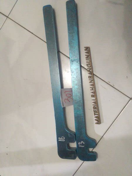 Jual Kunci Plat 16 Mm X 40 Cm Biru Baja Pembengkok Besi Penekuk Bengkok