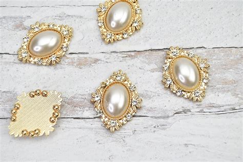 Gold Toned Pearl And Rhinestone Flat Back Embellishments Count