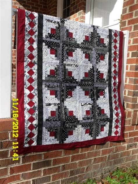 Black White Red Log Cabin Project On Log Cabin Quilt