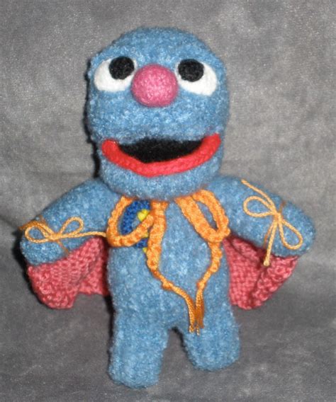 theknittycat's tips & techniques: Grover / Super Grover for D's Birthday 2009(?)