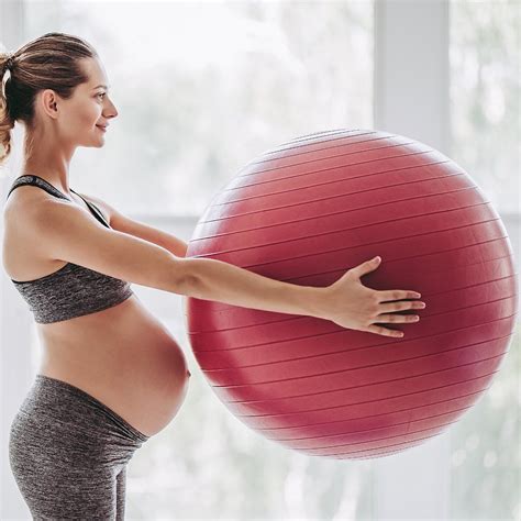 Pin On Pregnant Women Exercising And Staying Fit