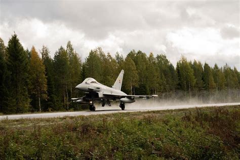 RAF Typhoon fighter jets complete ‘crazy’ take-off and…