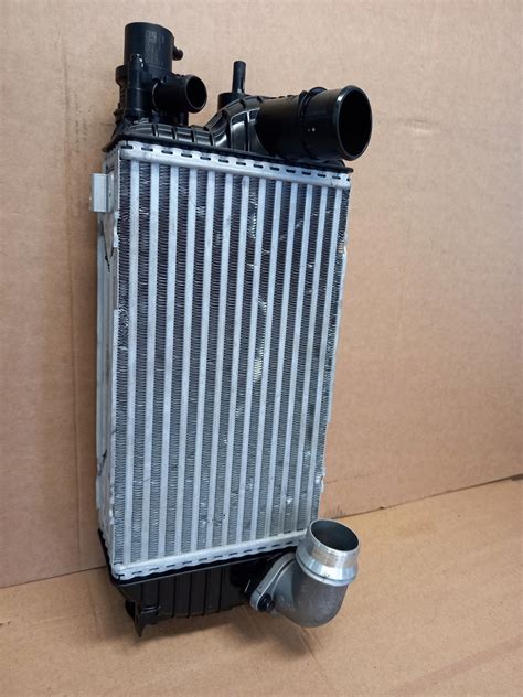 INTERCOOLER KIA SPORTAGE V 1 6 T GDi 282702M400 282702M400 39450 2M400