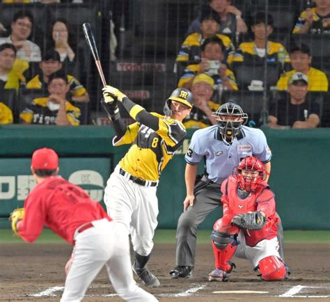 阪神・佐藤輝センパイはスゴいん弾 今季初招待の後輩たちの前で12号「喜んでくれていたと思います」阪神タイガースデイリースポーツ Online