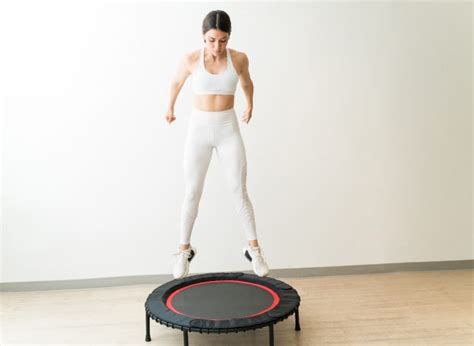 7 Secret Benefits Of Trampoline Workouts Celebs Can't Get Enough Of ...