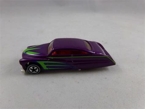 Hot Wheels Purple 1989 Purple Passion 5 Spoke WhiteLine Tires 1 64