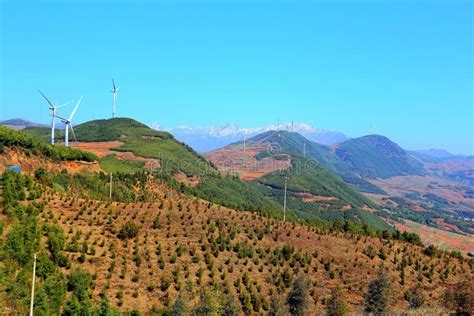 A Torre De Energias E Licas Na Rea C Nico Do Solo Vermelho De