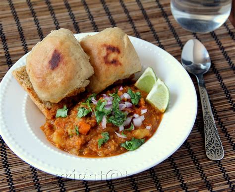 Tasty Treats Pav Bhaji With Homemade Whole Wheat Pav Mixed Vegetable