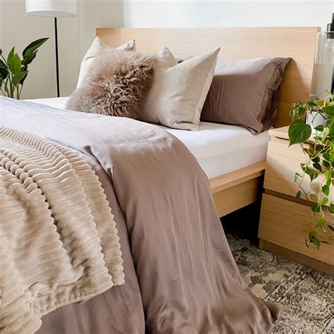 Linen Chests Neutral Bedding Ideas For A Calming Bedroom Lc Living