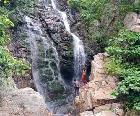 Jamui ठंड के मौसम में भी लोगों को लुभा रहा देवोदह जलप्रपात जानिए - Jamui Devodah waterfall ...