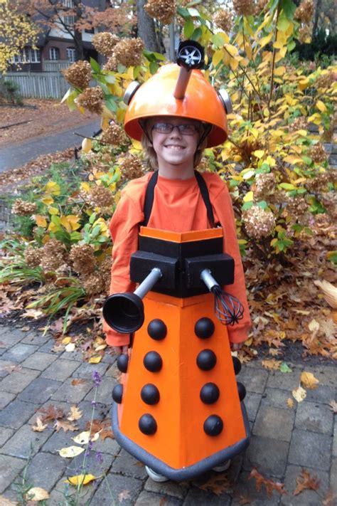 Diy Dalek Costume Doctor Who Halloween Clever Halloween Costumes