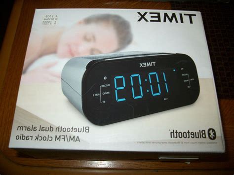 Timex Bluetooth Dual Alarm AM FM Clock Radio New