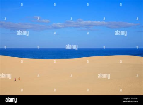 Tottori Sand Dunes Stock Photo - Alamy