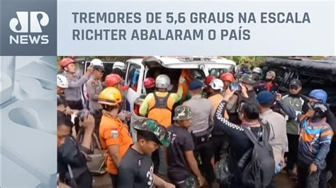 Sobe Para O N Mero De Mortos No Terremoto Na Indon Sia Youtube