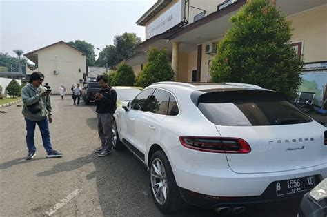 Polisi Periksa Pegawai Kpk Gadungan Yang Peras Pejabat Pemkab Bogor