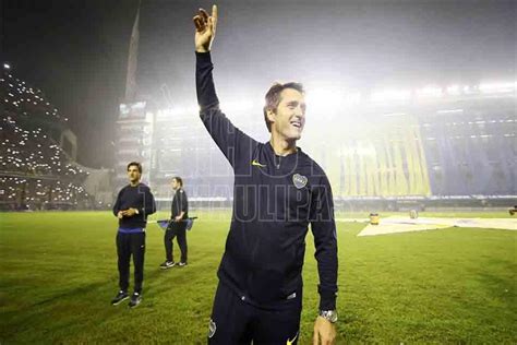 Hoy Tamaulipas Guillermo Barros Schelotto Deja De Ser Tecnico Del