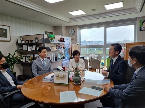 국회 보건복지위원회 전혜숙 의원 간담회 포토뉴스 수원시의사회