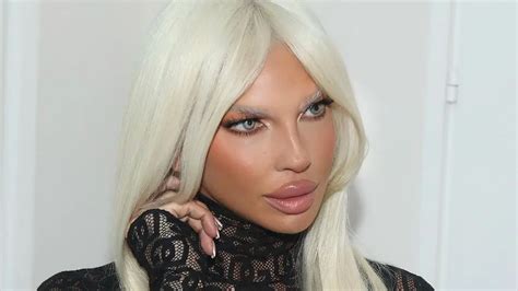 Jelena Karleu A Javno Pecnula Biv E Mu Eve Da Li Je Mislila Na