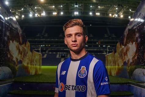 Oficial Francisco Conceição Está De Volta Ao Fc Porto Bancada Central