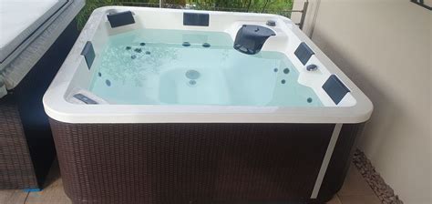 Achetez jacuzzi happy spa 5 occasion annonce vente à Éguelshardt 57