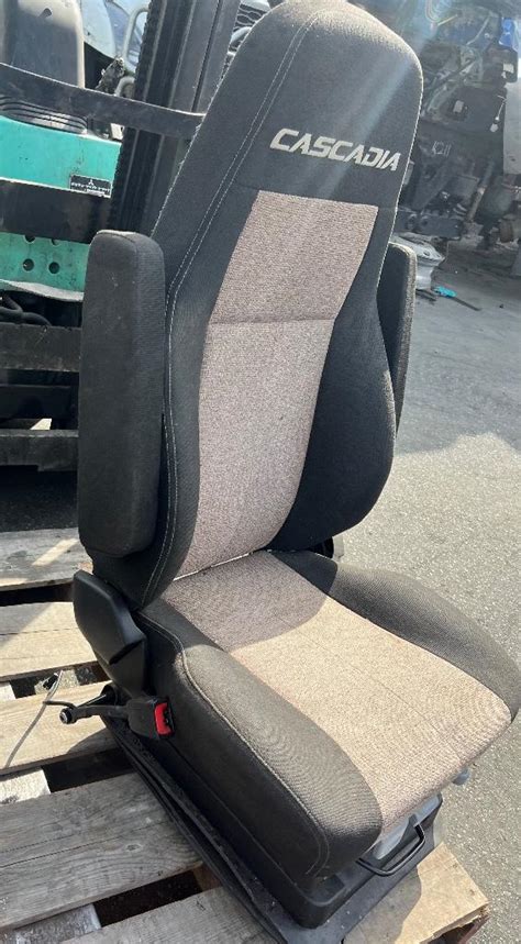 2020 Freightliner Cascadia Seat Front Payless Truck Parts