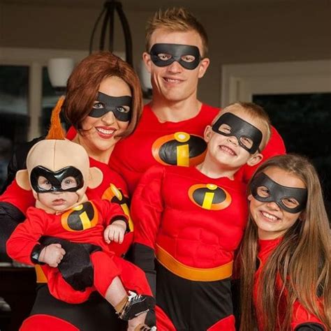 50 Creative Family Halloween Costume Ideas: Classic, Pop Culture ...