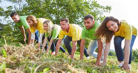 The Best Outdoor Games for Team Building to Bring Everyone Together ...