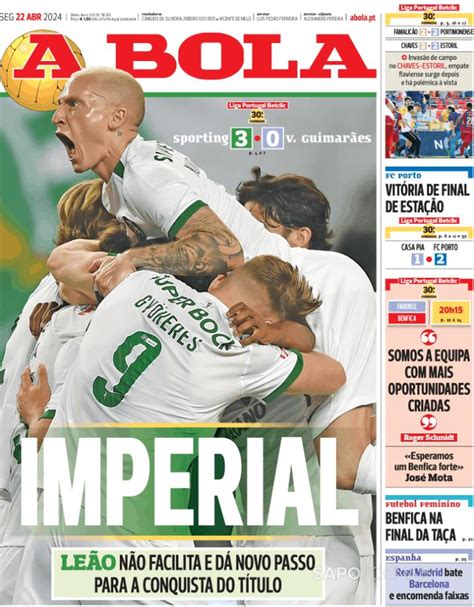 Fora de jogo Capas A vitória do Sporting em grande destaque O