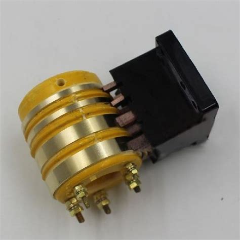 Carbon Brush Holder Slip Ring Motor Carbon Brush Holder Manufacturer