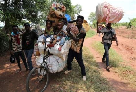 Des Migrants Fuient L Angola Apr S Une R Pression Brutale Bbc News