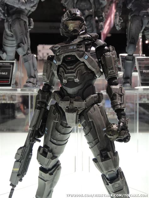 Sdcc Play Arts Kai Halo Reach The Toyark News