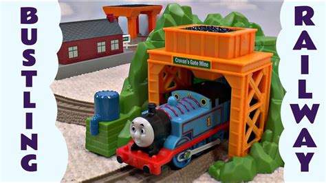 Trackmaster Bustling Thomas The Train Railway Set Kids Toy Train Set