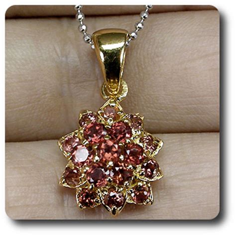 GARNET PENDANT