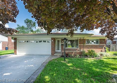 11029 Brougham Dr Sterling Heights MI 48312 Zillow