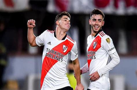 Con Seis Goles De Julián Álvarez River Vapuleó A Alianza Lima En El