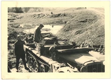 Orig Foto Soldaten Stug Abteilung Mit Halbkette Sdkfz In Russland