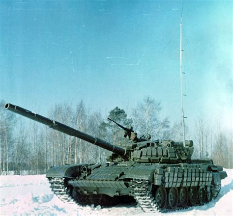 T-72BK(Command version of T-72B). : r/TankPorn