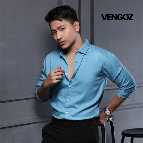 Jual Vengoz Kemeja Pria Slim Fit Viscose Ultra White Shopee Indonesia